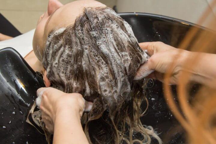 The Effective and Scalp Cleansing Dandruff Shampoos For Women